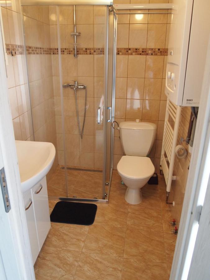 Apartman Gutino เชสกาเชโบวา ภายนอก รูปภาพ